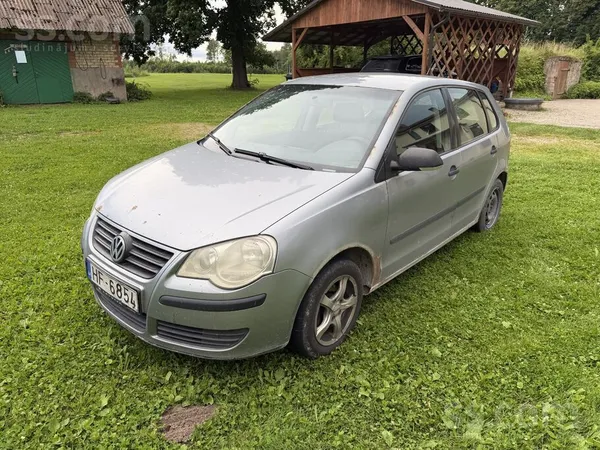 Volkswagen Slimības lapa fotogrāfijā.
