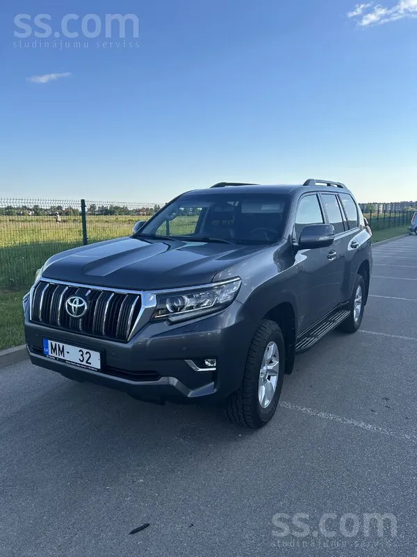 Toyota Sakarā ar jaunas a/m iegādi pārdodu šo auto. Auto 