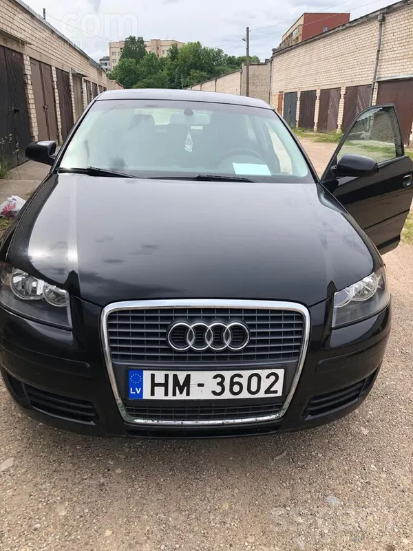 Īpašnieks pārdod Audi A3 ar 1.6 benzīna motoru un manuālo 6-pakāpju ātrumkār