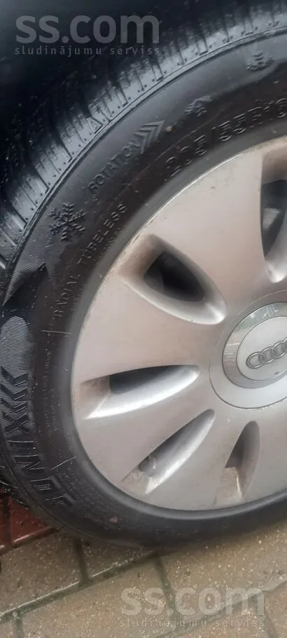 Audi Ritošā jauna. Nomainīta eļļa, zobsiksna un sūknis.
