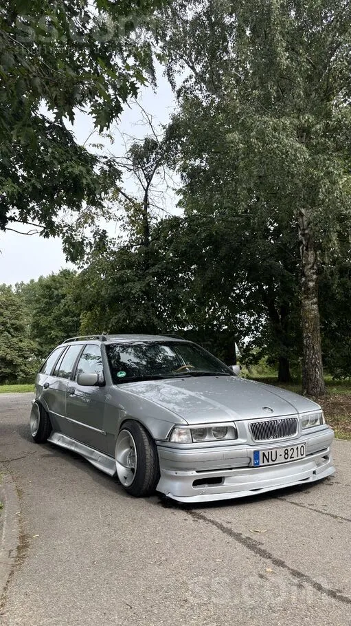 BMW E36 318i touring