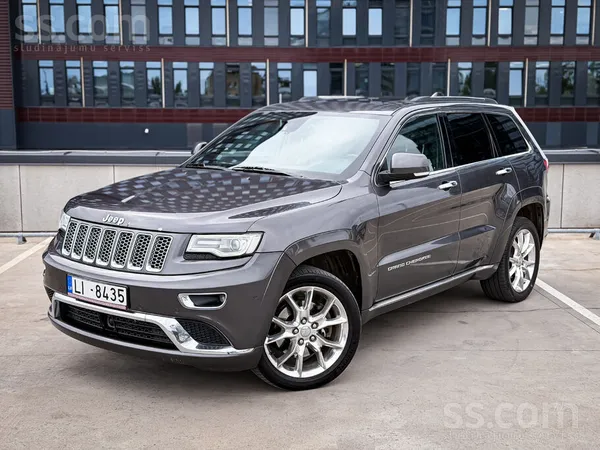 Jeep Pārdod Facelift Jeep Grand Cherokee ar Summit komp