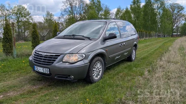 Chrysler Auto tehniski labā kārtībā, sēdies un brauc. Virsb