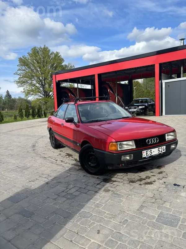 Audi Pārdodu Audi 80 ar 1.8 benzīna dzinēju, automāts u