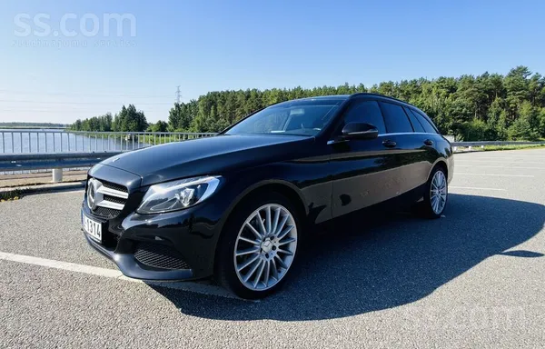 Mercedes Īsts nobraukums 351 000 km, pierādāms un pārbaudām