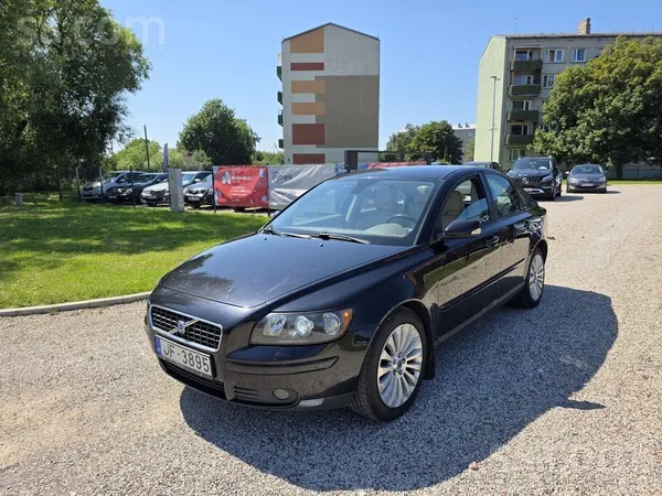 Volvo Volvo S40 2004.g. 2.0d 100 kW dīzelis ar manuālo ā