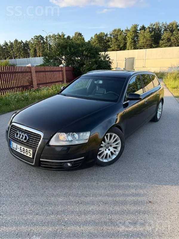 Audi Sakarā ar jauna auto iegādi tiek tirgots audi labā
