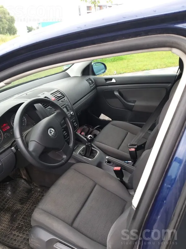 Volkswagen Normāls golfs, viss darbojas, sēdies un brauc. ...