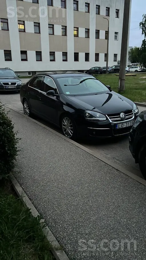 Volkswagen Звоните. Электроника работает, по кузову коррозия 