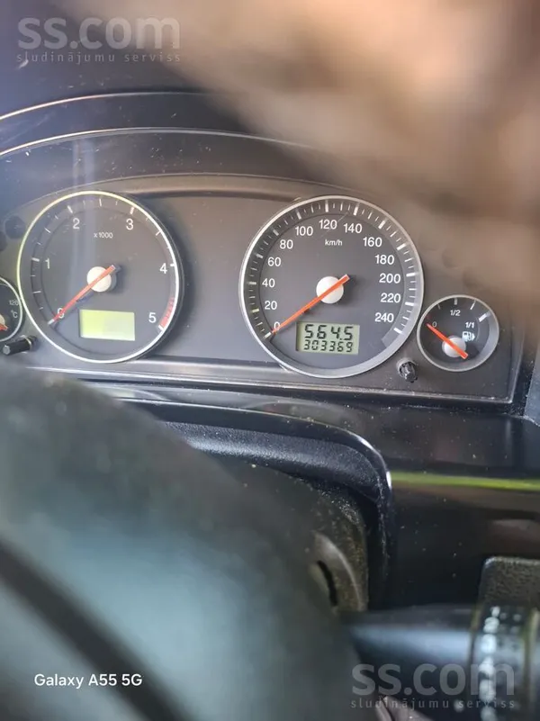 Ford Pārdodas auto, ar saviem defektiem, bet braukt Var