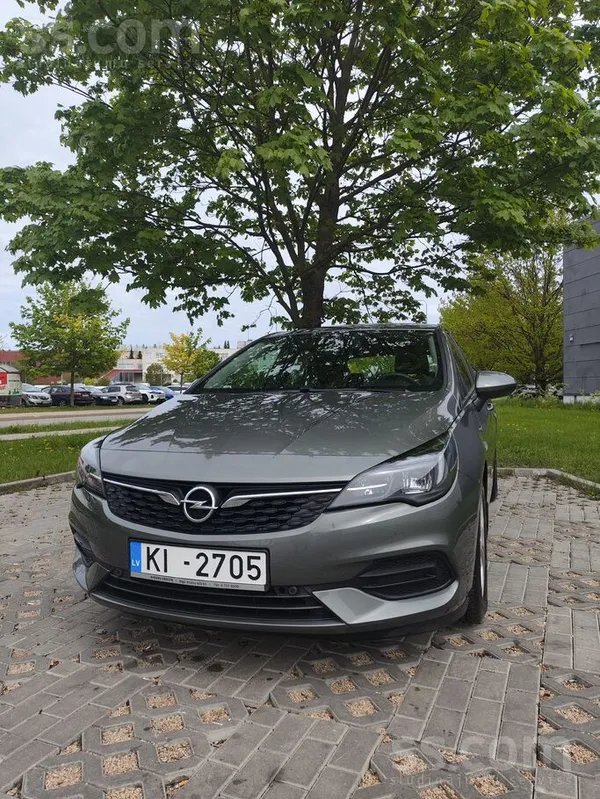 Pārdod Opel Astra Comfort (2020, pirmo reizi reģistrēts 2021) – viens īpašni
