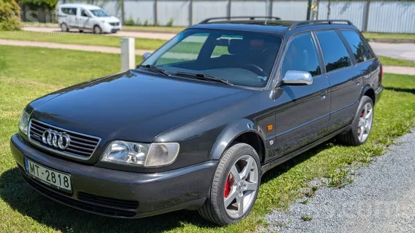 Jaunākā gada S6 2.2 turbo Aan. Auto labā tehniskā stāvoklī, dzinējs, kārba darbojas teicami, pieejama kārba no cita auto. Lat ...