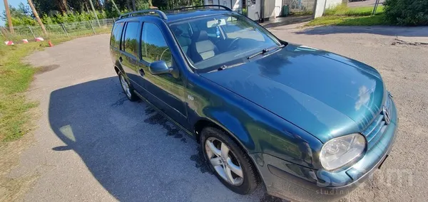 Volkswagen Korozija - kam traucē, nezvanīt. Plaisa vējstiklā,