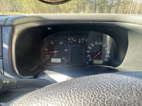 Volkswagen Pārdodas VW Caravelle (īsa bāze) normālā stāvoklī.