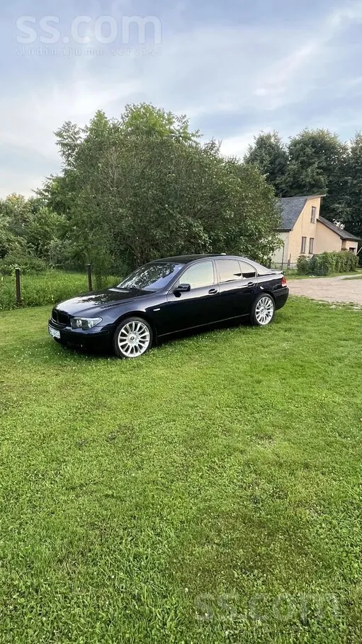 Bmw Individual. Priekš savie gadiem ļoti labi saglabājie. Ir mazi sīkumi kur