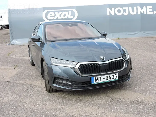 Skoda Pārdod. 