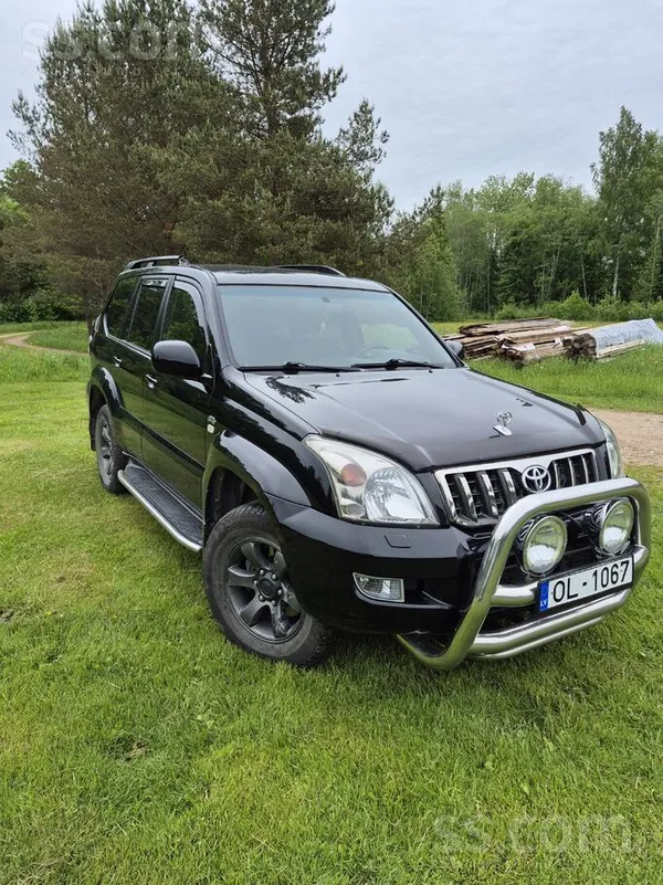 Toyota Pārdod labu Landcruiseru, rāmis dzīvs vietām ir vi