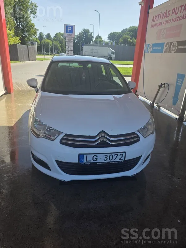Citroen Pārdodam ekonomisku auto. Tikko svaiga tehniska ap