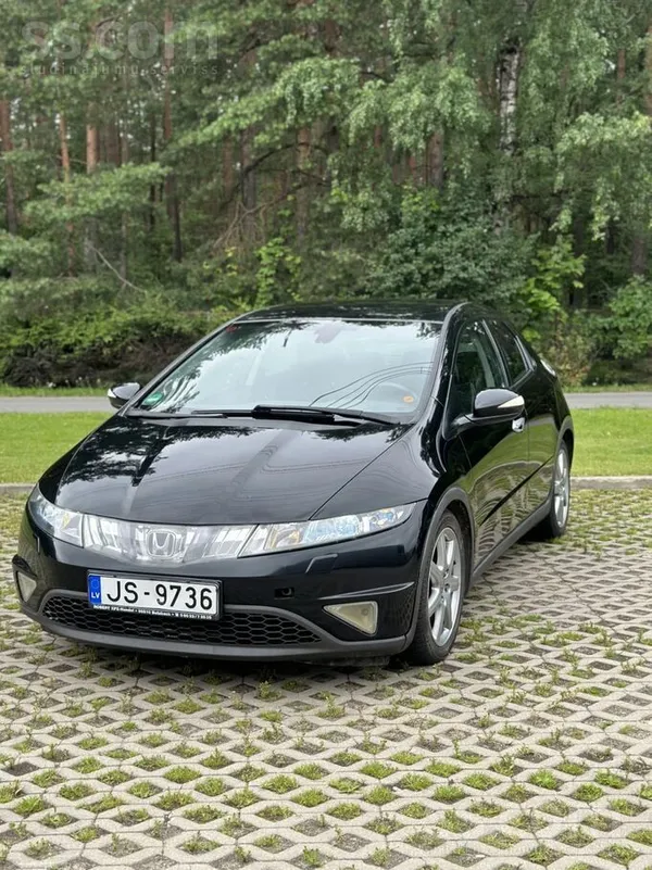 Honda Pārdodu savu Honda Civic. Auto ir labā tehniskā un