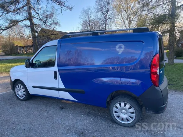 Opel Opel Combo Gara baze 1.6 77kw. Labā tehniskā stāvo