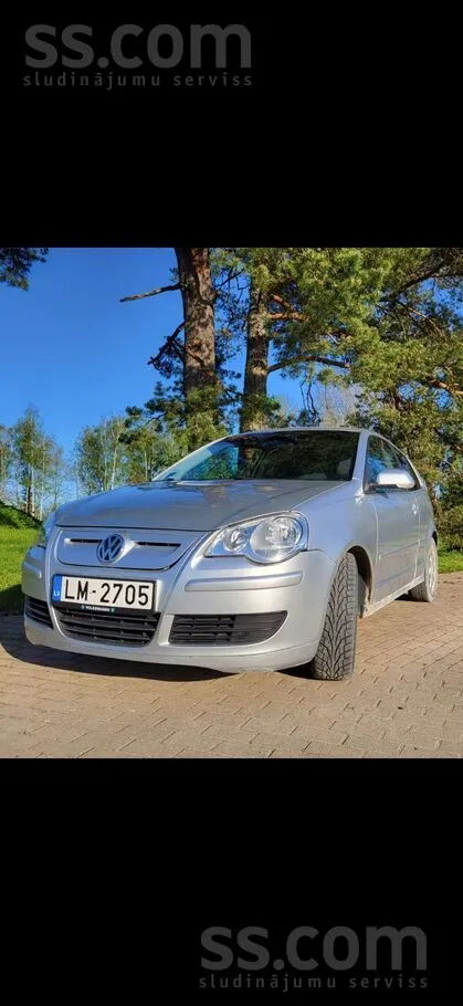 Volkswagen Pardot ekonomisko auto ir čipots iet normali šurp 