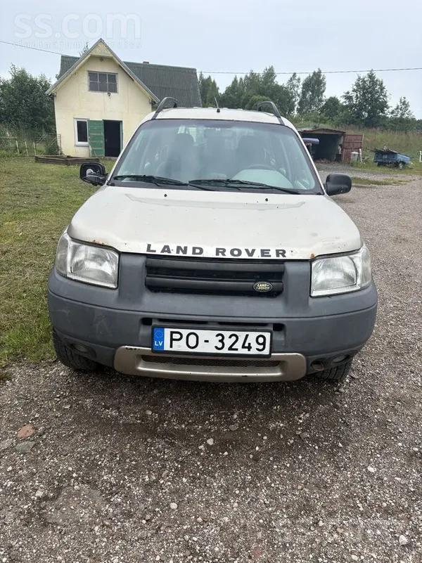 Land-rover Apskate vēl ir. Vizuāli defekti. Ģeneratora defekt