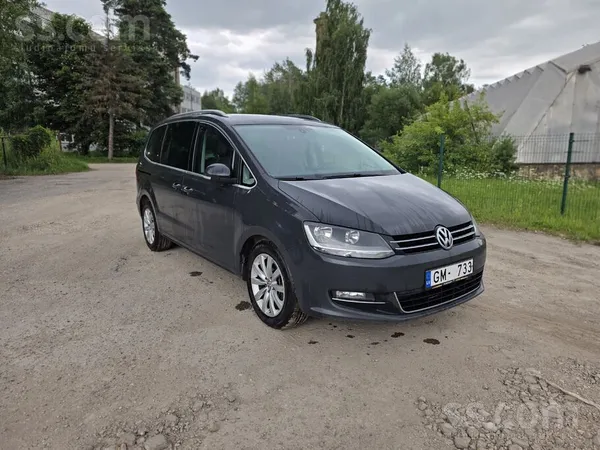 Volkswagen Pārdod uzticamu ģimenes auto – Volkswagen Sharan