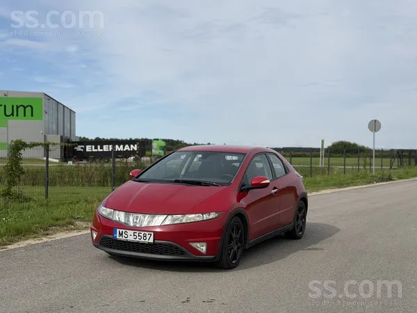 Honda Продаю Honda Civic 2008 года с надёжным и экономич