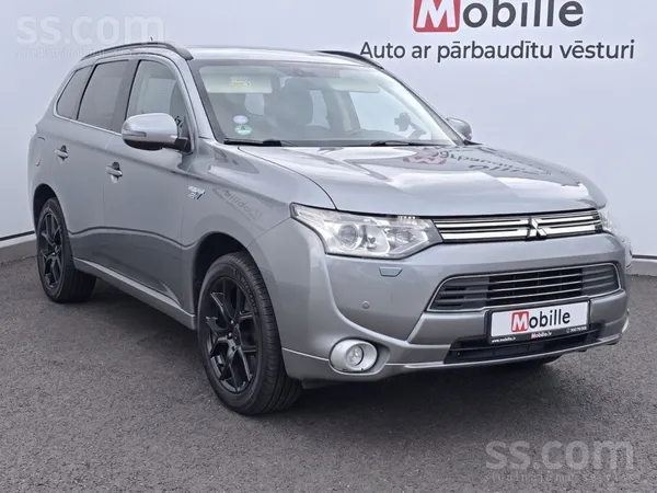 Mitsubishi Mitsubishi Outlander Hibrīds. Auto no Nīderlandes.