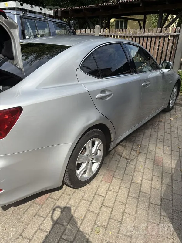 Продается Lexus Is250
За время использования никаких крупных поломок и ремо