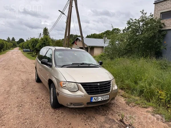 Chrysler Uzticams un ērts ģimenes auto. Ideāli piemērots ko