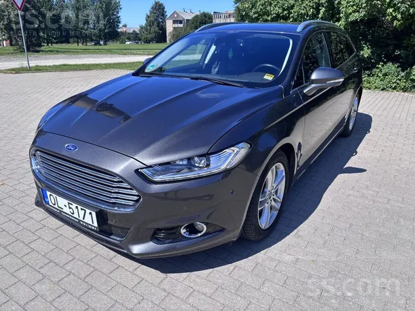 Ford Bagātīga komplektācija - apsildāms priekšējais sti