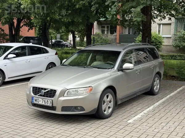Volvo Steidzami pārdodu labu darba auto