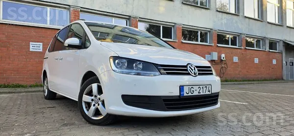 Volkswagen Kopts un mīlēts baltais Gulbis 7vietīgais Sharāns 