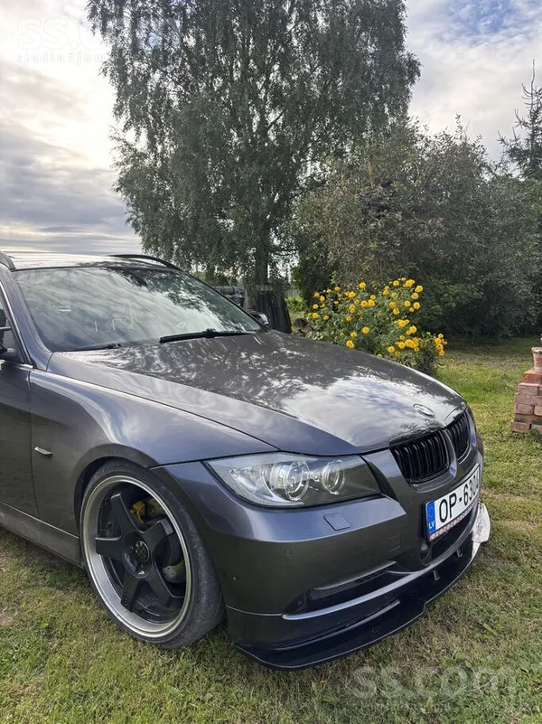 BMW Pārdodu retu un ļoti bagātīgi komplektētu BMW E91 