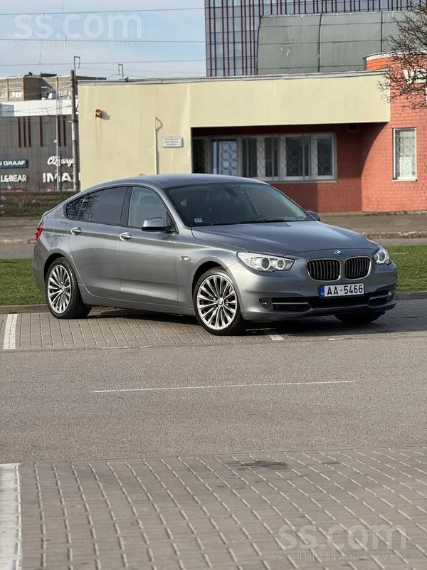 BMW BMW 530 GT F07 3.0D – ухоженный автомобиль с прозр