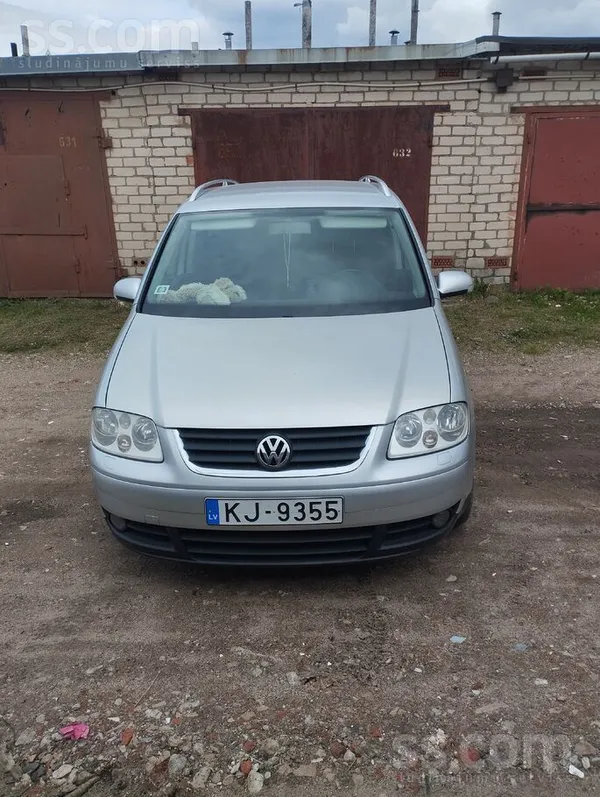 Volkswagen Продаю автомобиль в хорошем состоянии. Машина на у