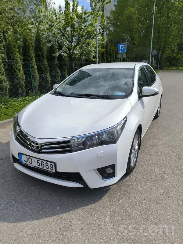 Toyota Pārdodu: Toyota Corolla, 97 kW/ 132 Zs, automāts, 