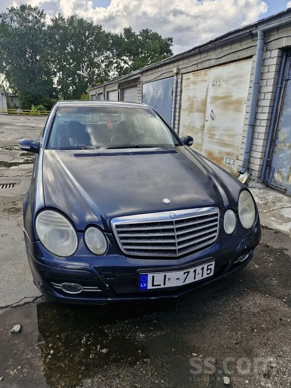 Mercedes Pārdodās Mercedes E220 2.2cdi 110kw ar manuālo ātr