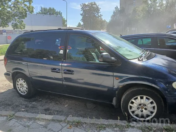 Pārdodu Chrysler Voyager labā stāvokļī, nesen izzieta TA. Dāvanā ziemas riep