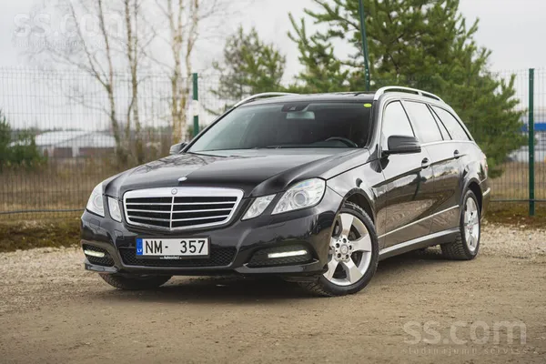 Mercedes Mercedes Benz E300, 2010. gada. 3.0l dīzelis, auto