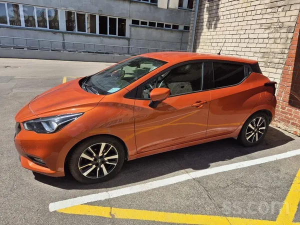 Nissan Automašīna ir lieliskā stāvoklī. Mazs nobraukums, 