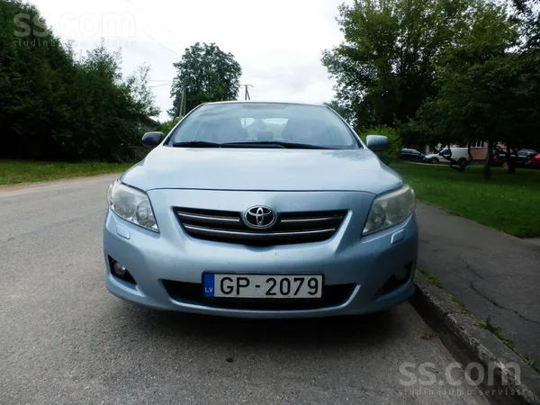 Toyota Pārdodu Toyota Corolla darba kārtībā. TA derīga lī