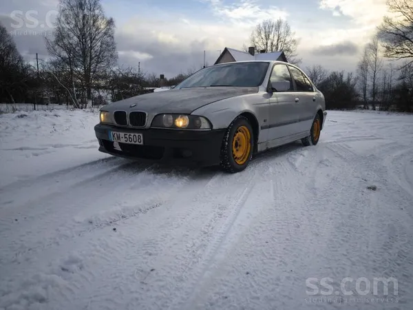 BMW Pārdodu bmw 525d m57 ar 130kw dzinēju un automātis