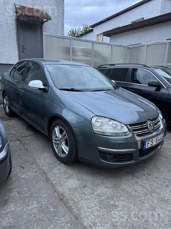 Volkswagen Pardodu savu Jettu , mana ipašuma jau 4 gadus. Par