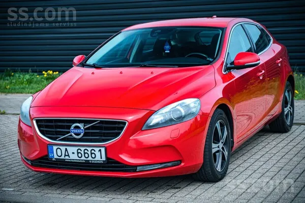 Volvo V40