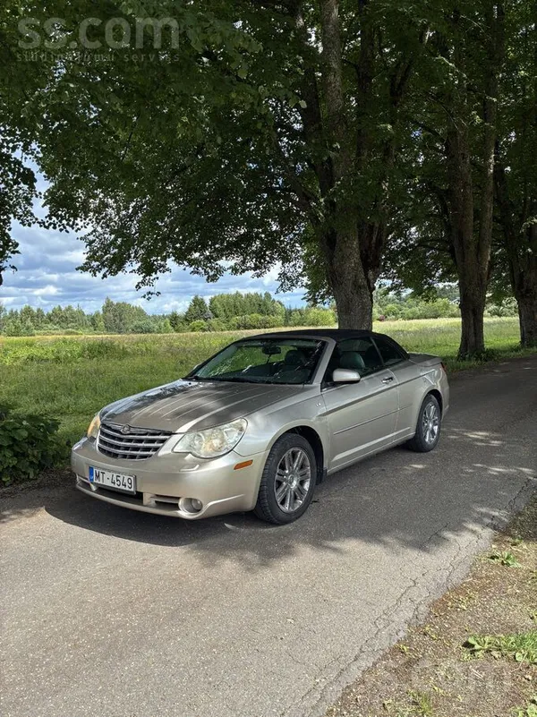 Pārdod Chrysler Sebring Cabrio, 2009. gada izlaidums, ar ekonomisku un uztic