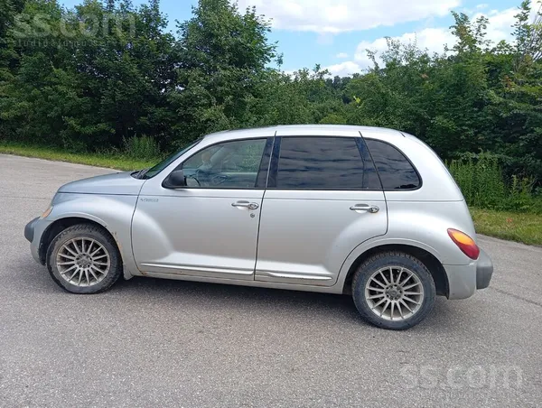 Chrysler Pārdod, auto braukšanai vai detaļām .