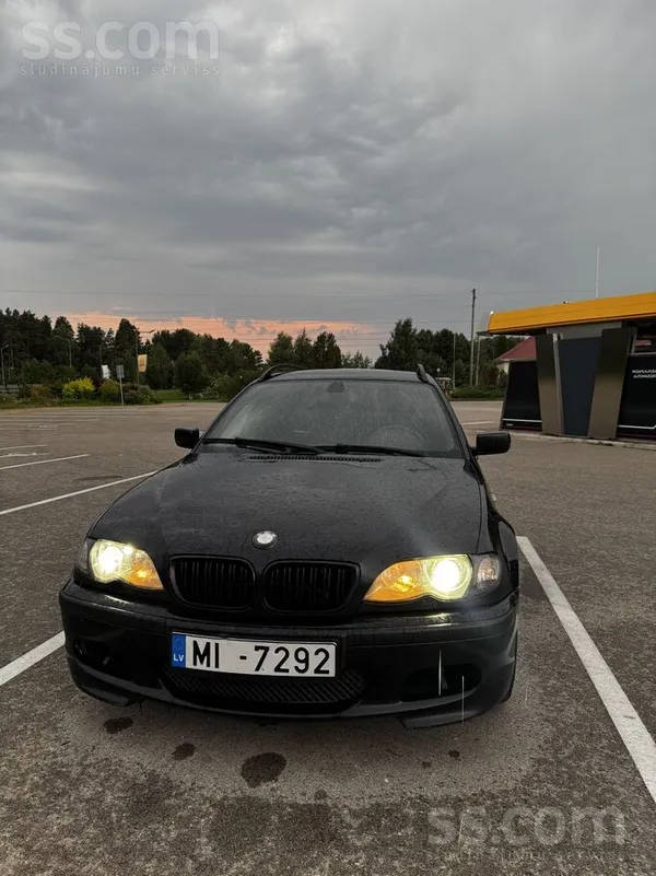 BMW Pārdodu BMW 320d M-pakete Shadowline Touring (110 
