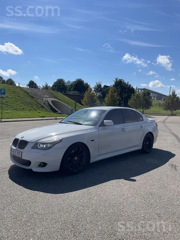BMW Продаю BMW 520d 2008 года. 